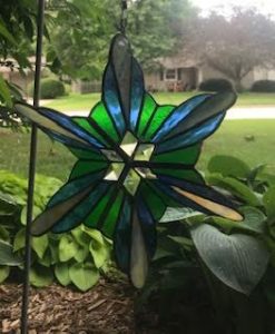 Summer garden spinner